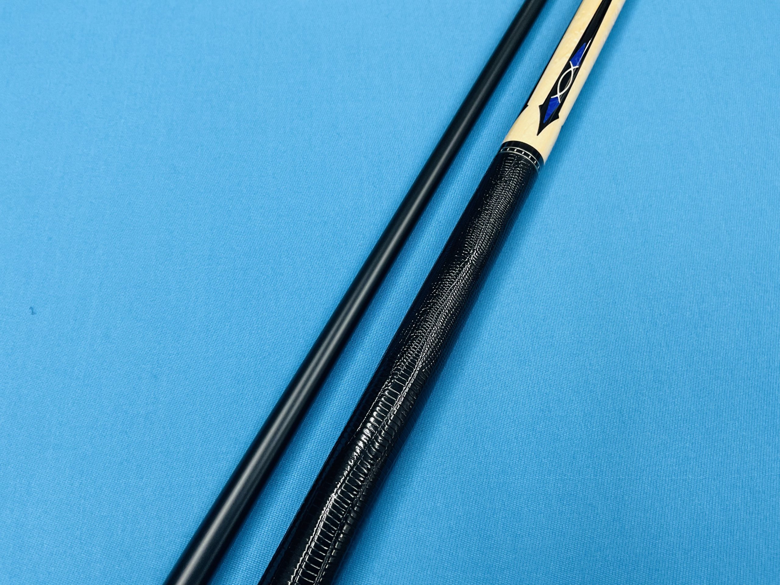 McDERMOTT CUE G703 WITH QUICK RELEASE JOINT & DEFY CARBON SHAFT 12.5 mm ...